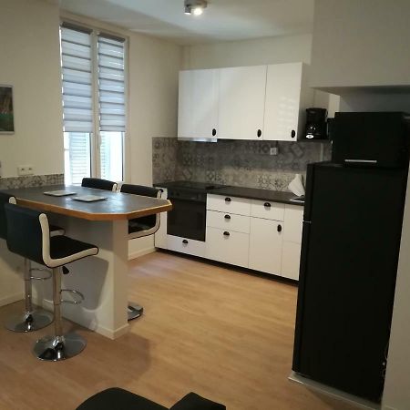 T3 Place Sadi Carnot Apartment La Ciotat Bagian luar foto